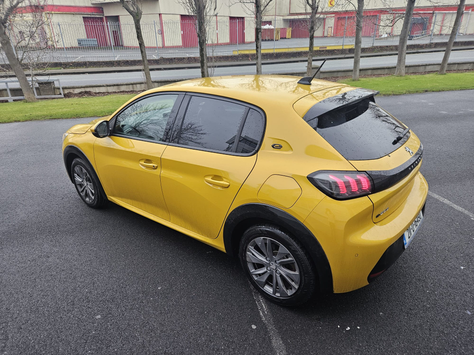 2021 Peugeot 208 ALLURE 50KW - 136 - AUTO - 120TAX - APPLE PLAY €15,495