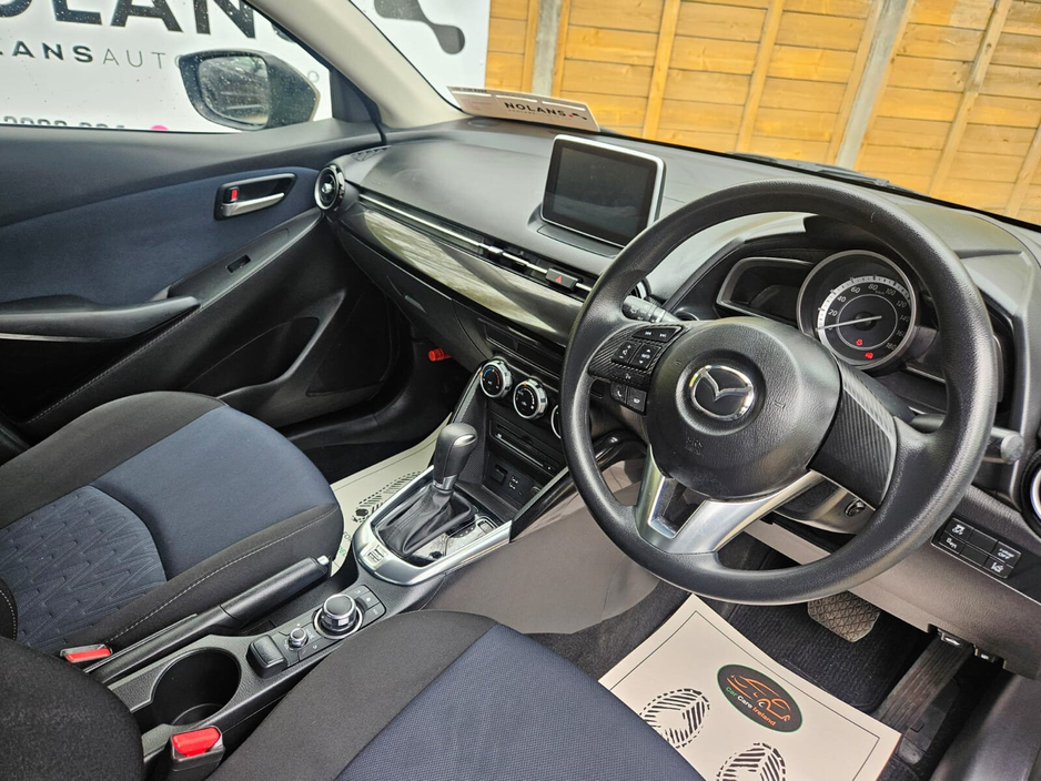 2016 Mazda Demio - image 17