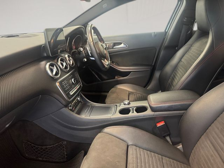 2017 Mercedes-Benz A Class A 180 AMG LINE A/T €17,950