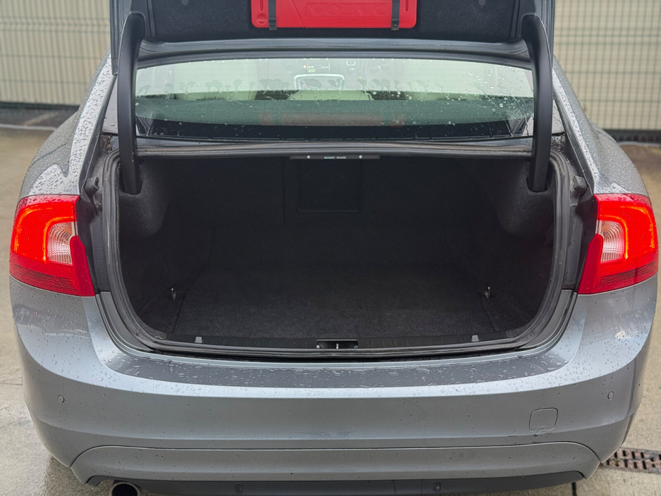 2016 Volvo S60 D2 (120hp) SE €6,950