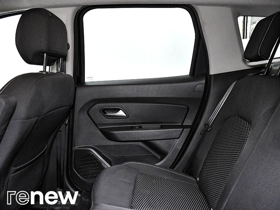 2020 Dacia Duster - image 11