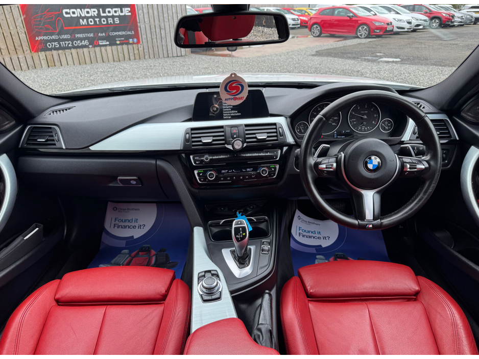 2016 BMW 3 Series - image 16