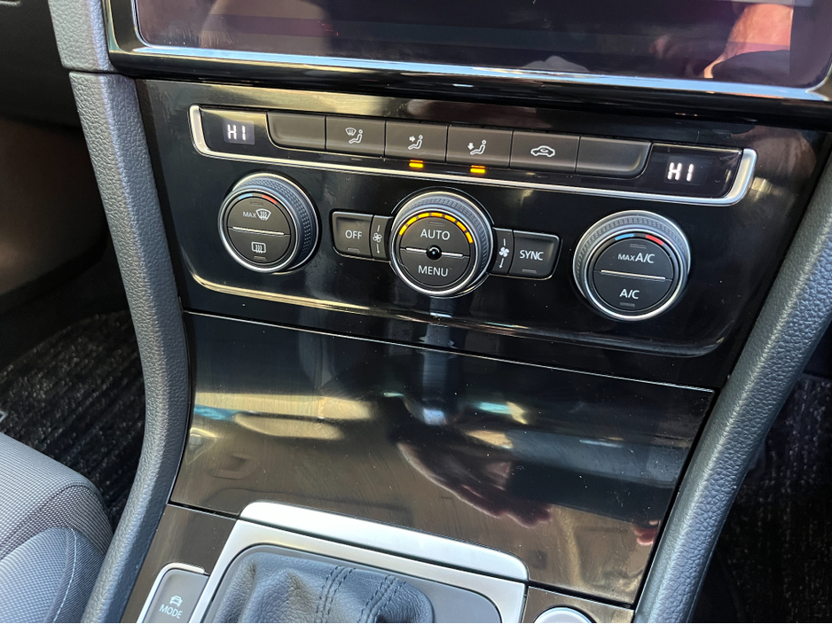 2019 Volkswagen Golf HIGHLINE AUTOMATIC 1.4 PETROL //LOW MILES//HIGH SPEC//REVERSE CAMERA//KEYLESS ENTRY//ADAPTIVE CRUISE CONTROL// €21,950