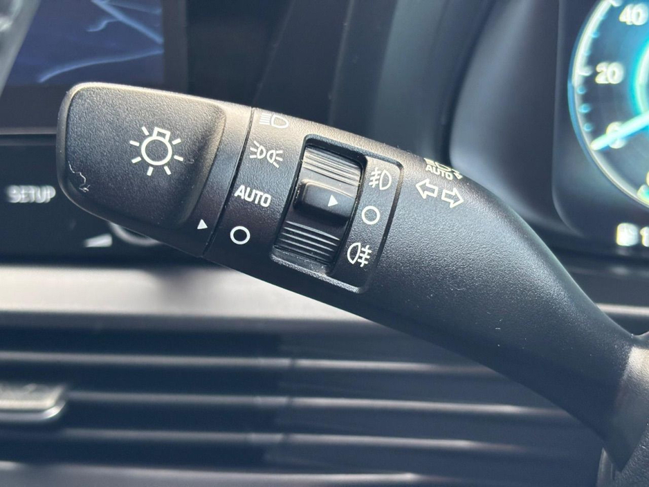 2022 Hyundai i20 PREMIUM MHEV T-GDI €18,956