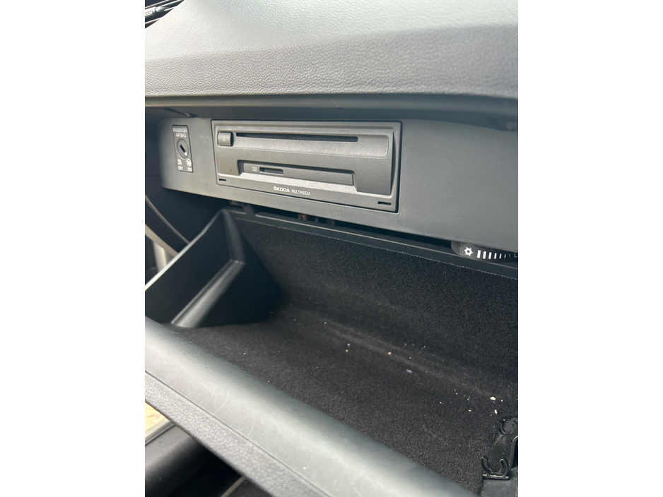 2015 Skoda Octavia AMBITION 1.6 TDI 105HP €8,995