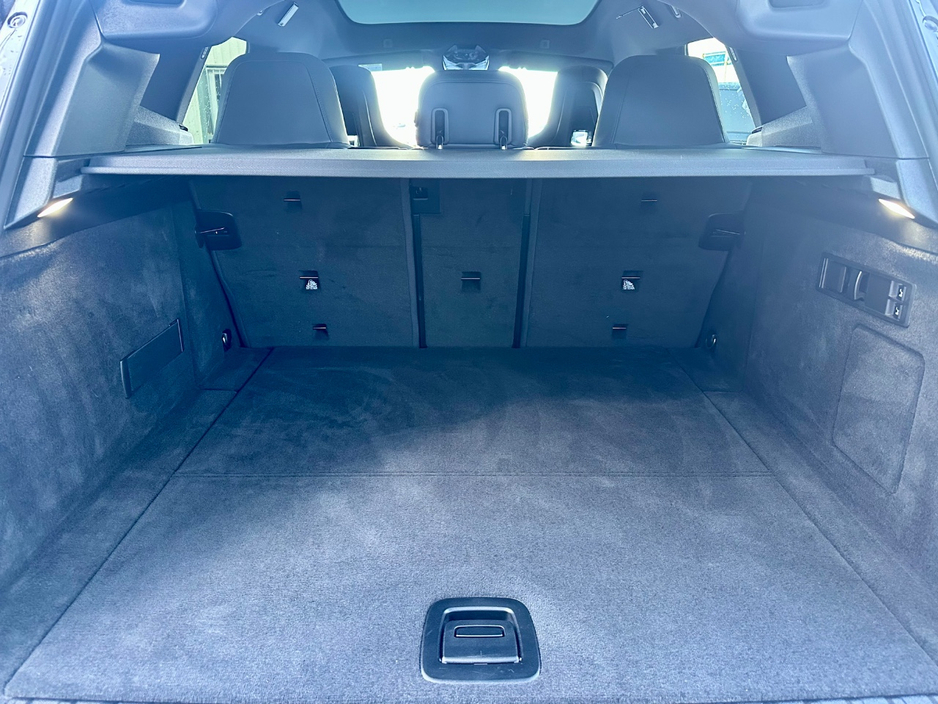 2025 BMW iX - image 20