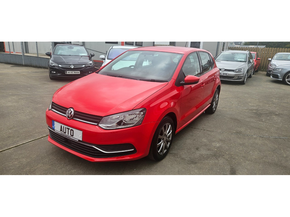 2015 Volkswagen Polo - image 11