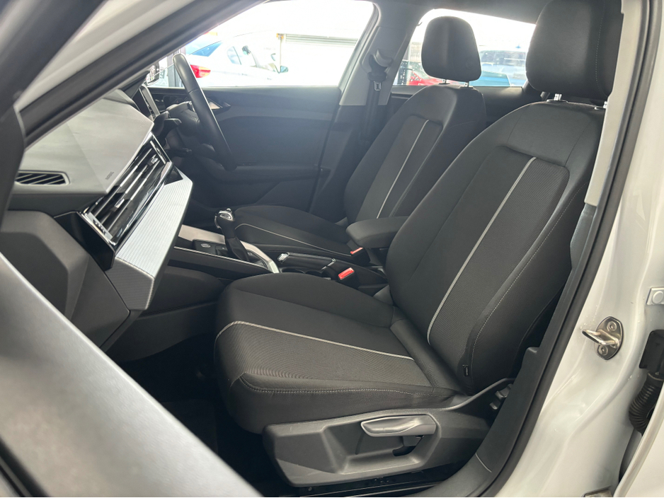 2020 Audi A1 - image 13