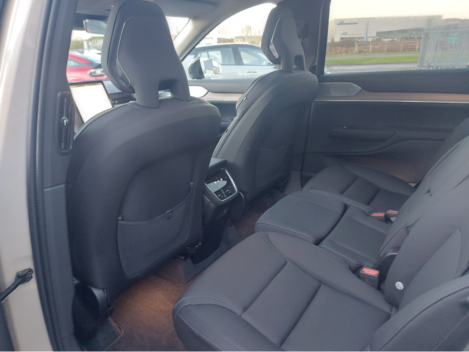 2025 Volvo EX90 TWIN MOTOR PERFORMANCE AWD ULTRA €97,950