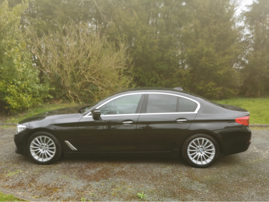 2018 BMW 5 Series - image 4