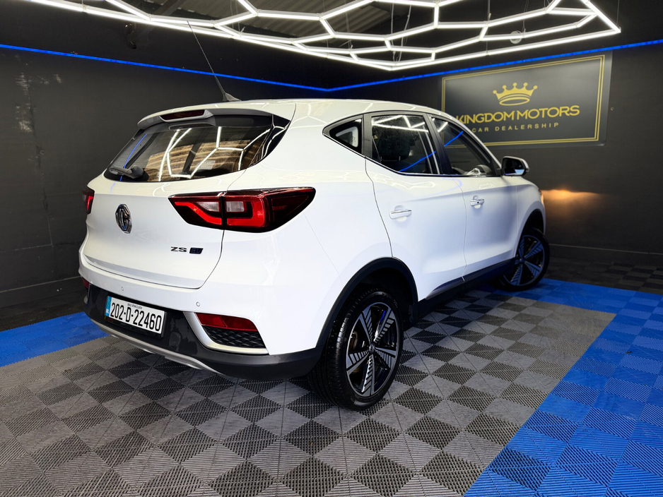 2020 MG ZS  €13,799