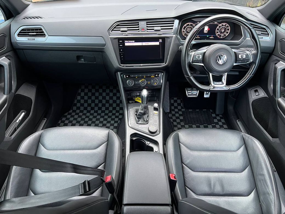 2018 Volkswagen Tiguan - image 10