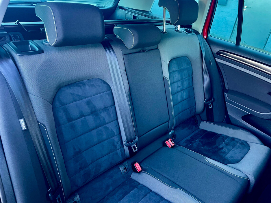 2015 Volkswagen Golf 1.4 TSI 150HP ACT HIGHLINE €12,499