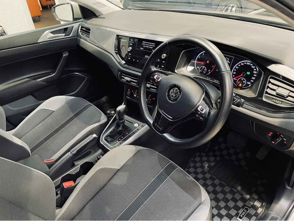 2018 Volkswagen Polo - image 6