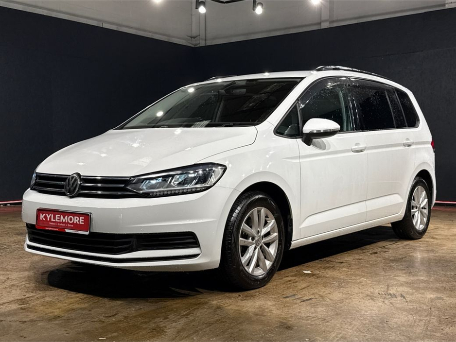 2017 Volkswagen Touran COMFORT LINE - FACTORY ALLOYS - 7 SEATS - REVERSE CAMERA €18,950