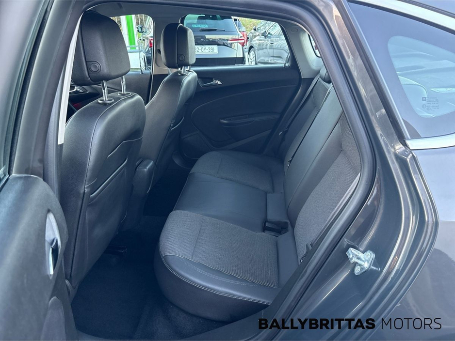 2015 Opel Astra 1.6 CDTI 110PS SE €8,950