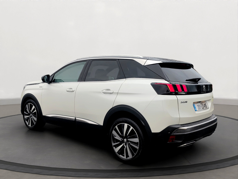 2020 Peugeot 3008 - image 9