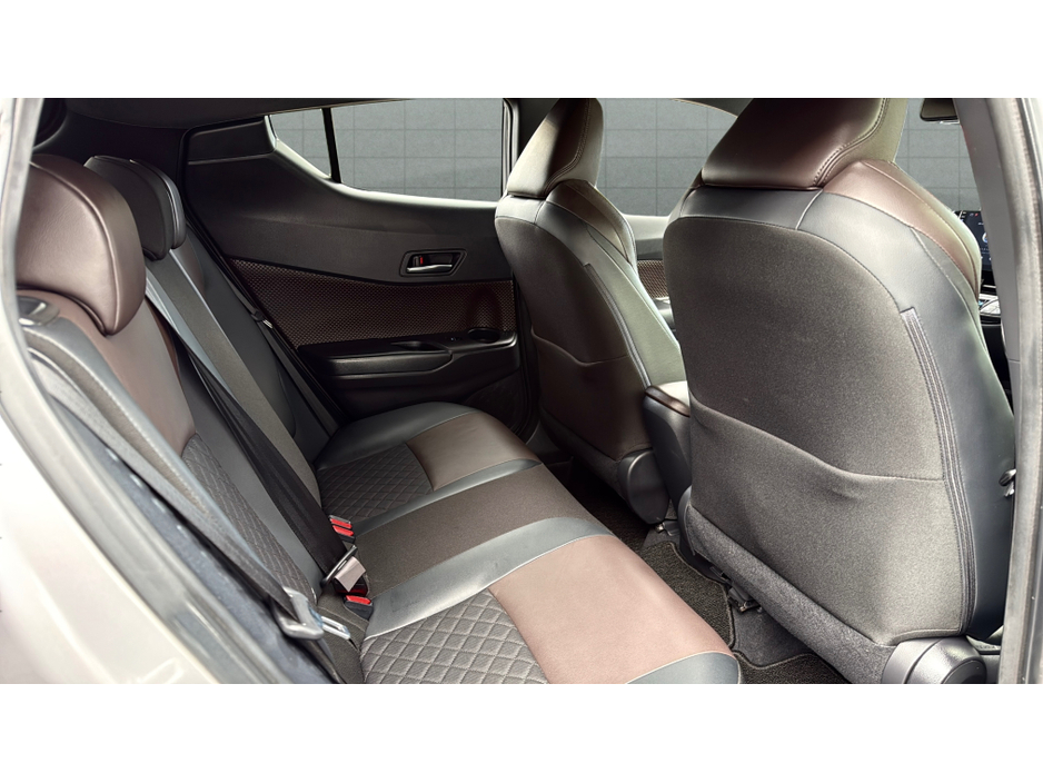 2017 Toyota C-HR - image 21