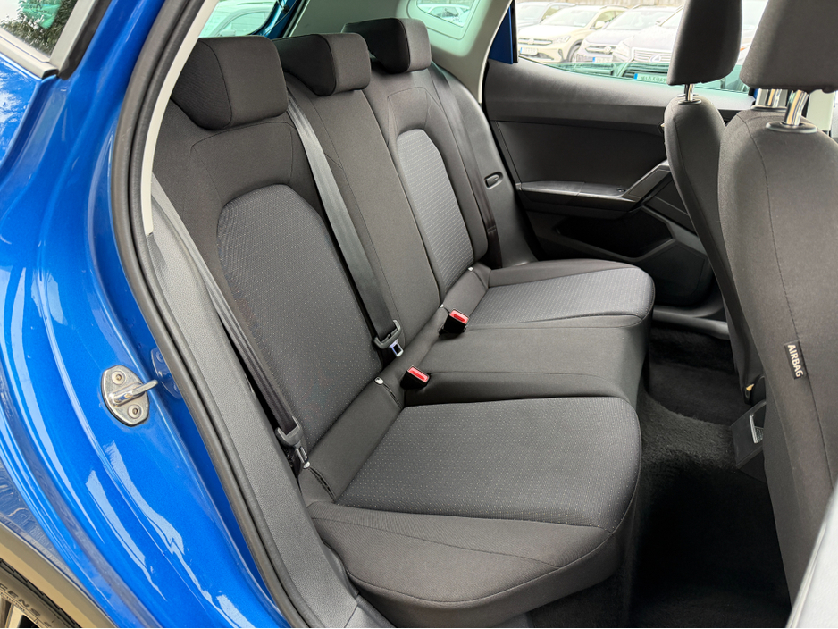 2023 SEAT Arona PARKING SENSORS..APPLE CARPLAY & ANDROID AUTO €17,950