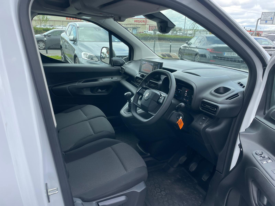 2025 Citroen Berlingo ENTRPRISE BLUE HDI 100 6 SPEED // HIGH SPEC ENTERPRISE MODEL €19,512