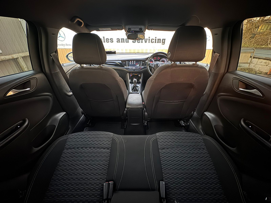 2017 Vauxhall Astra 1.4 TURBO SRI 147BHP 5DR €9,800