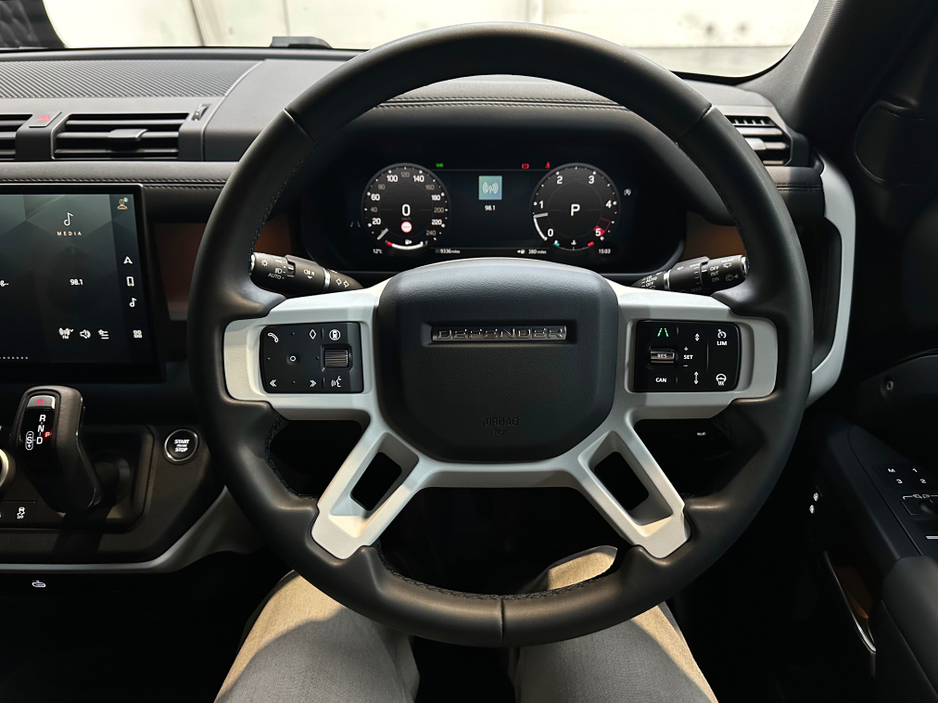 2025 Land Rover Defender - image 14