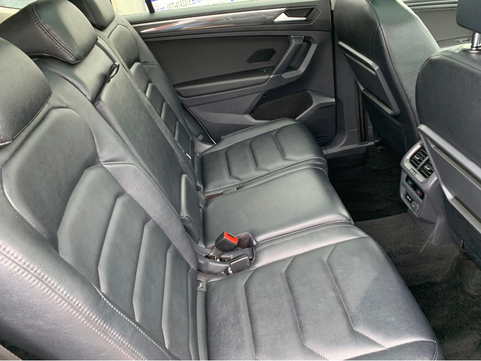 2020 Volkswagen Tiguan - image 5