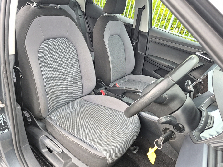 2018 SEAT Arona - image 19