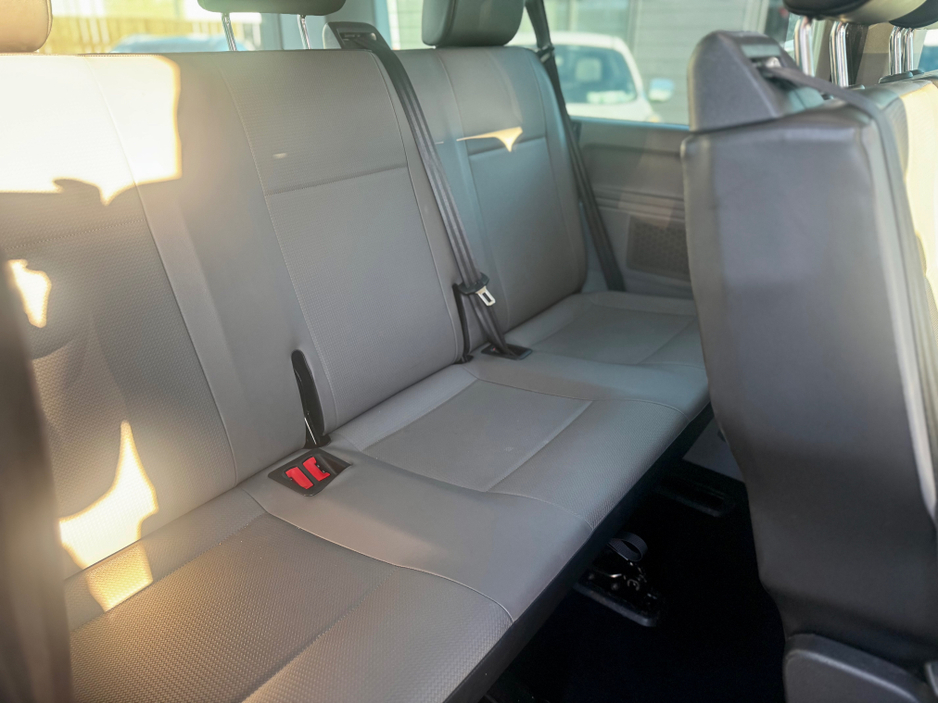 2020 Volkswagen Transporter Shuttle T6 SHL COMFORT TDI 150HP M MANUAL 6SPEED FWD 5DR €47,950