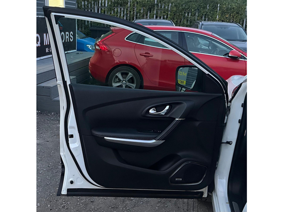 2018 Renault Kadjar - image 6