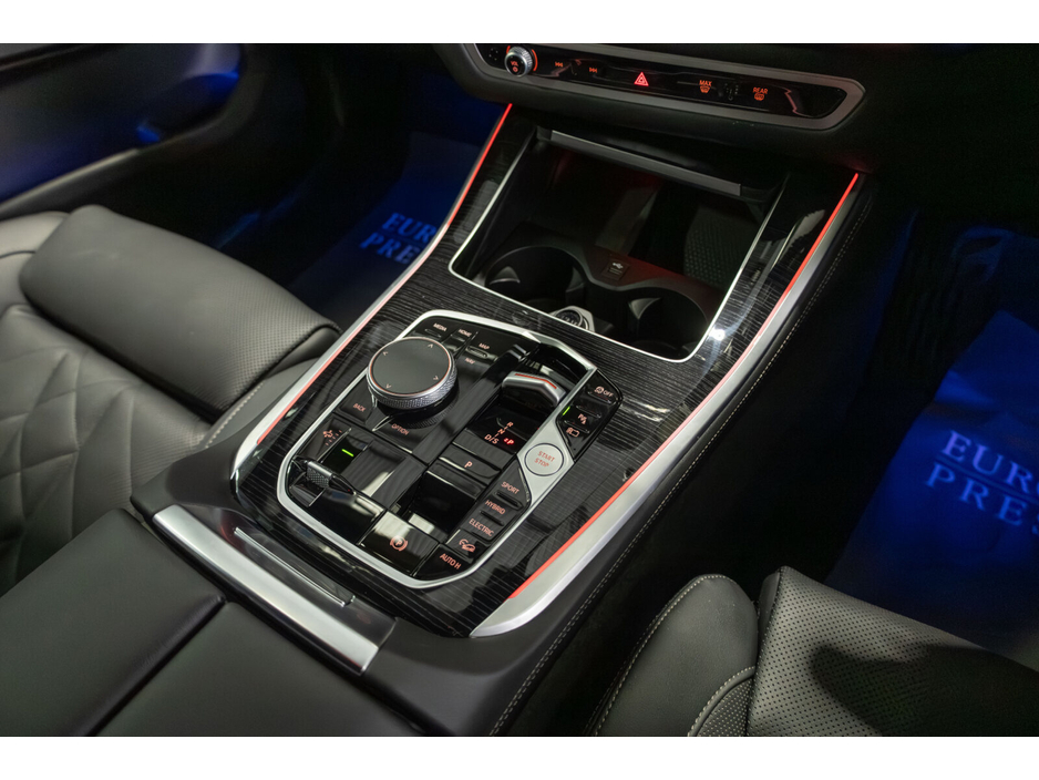 2025 BMW X5 - image 17