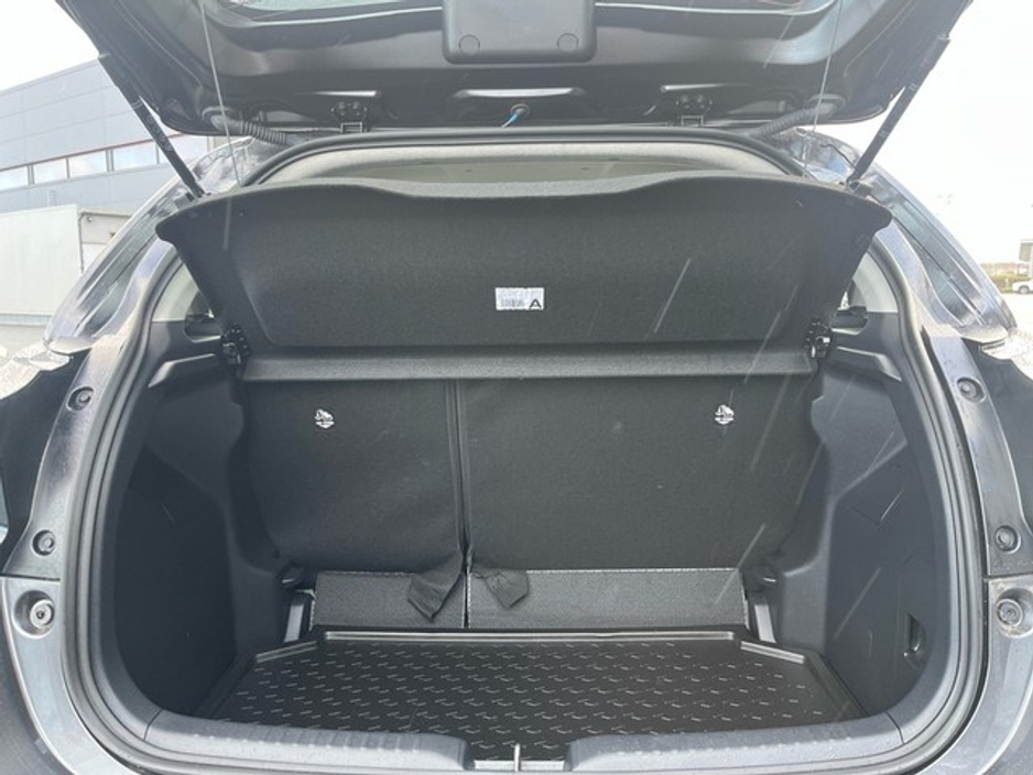 2024 Toyota Yaris YARIS HYBRID 1.5 LUNA €25,950