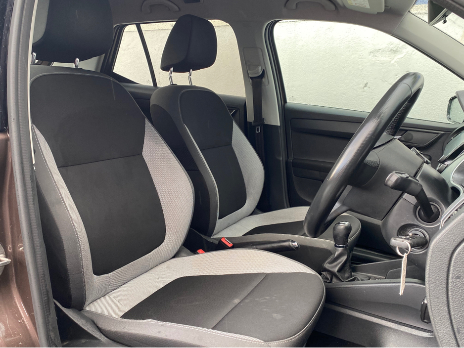 2016 Skoda Fabia AMBITION 1.2 TSI 90HP 5dr  Stunning Car €8,995