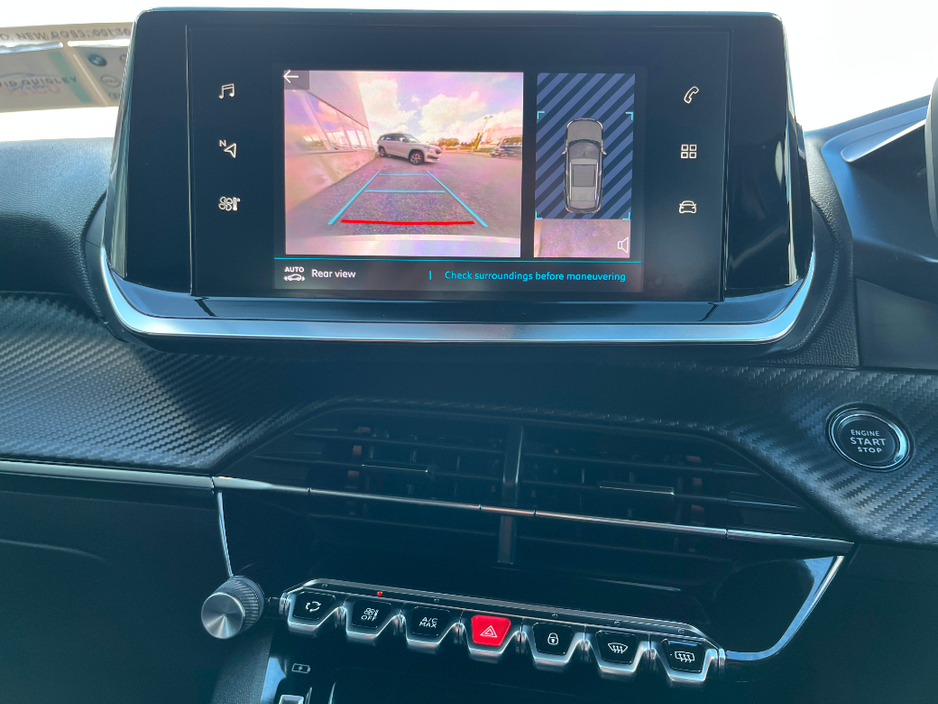 2021 Peugeot 2008 - image 15