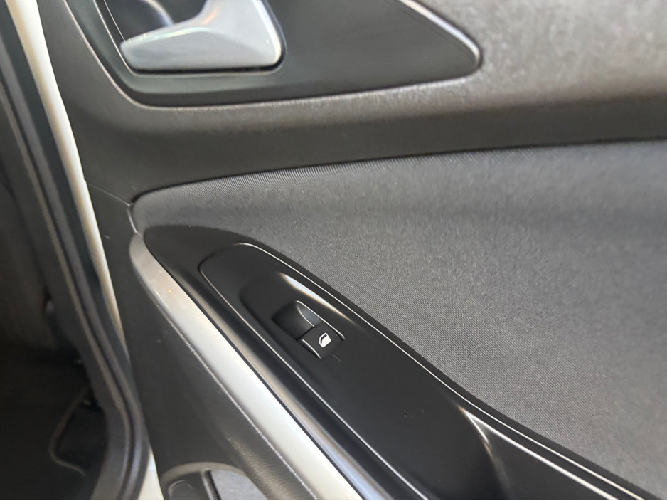 2018 Opel Grandland X - image 4