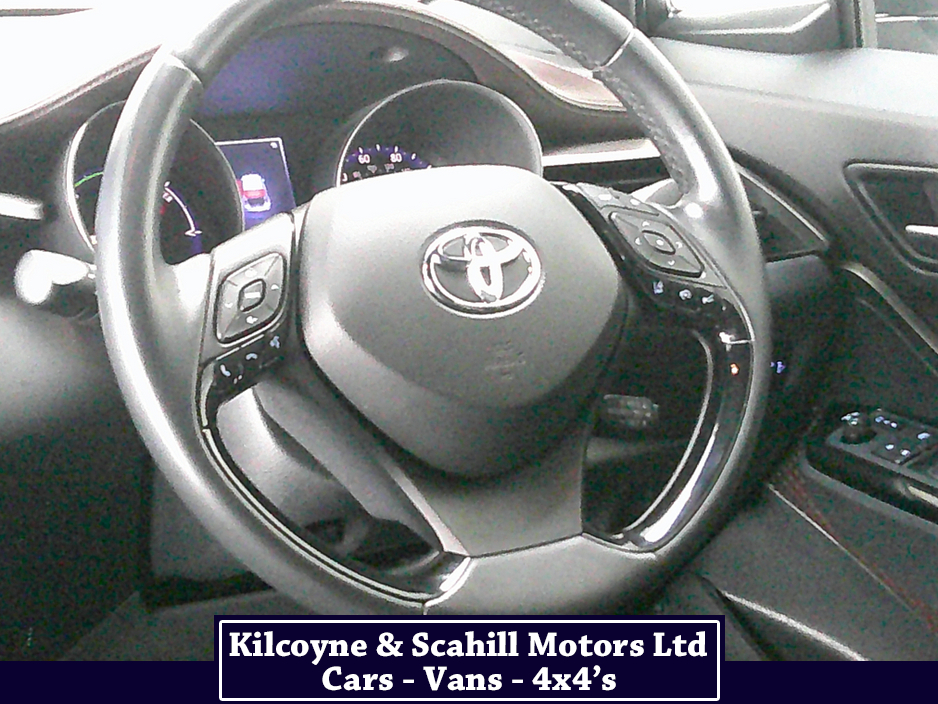 2017 Toyota C-HR - image 19