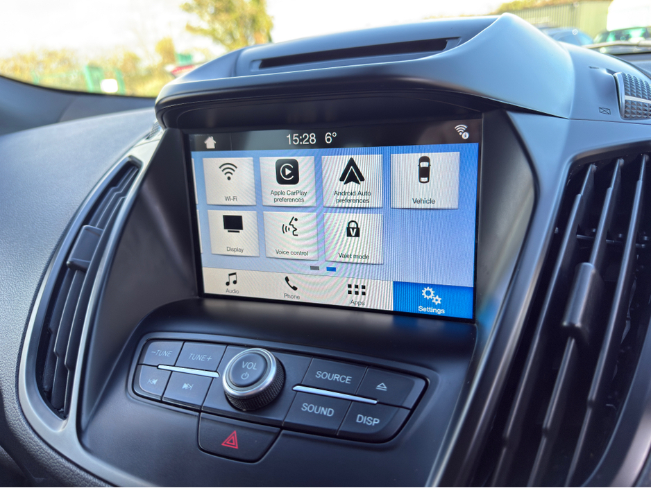 2017 Ford Kuga - image 20