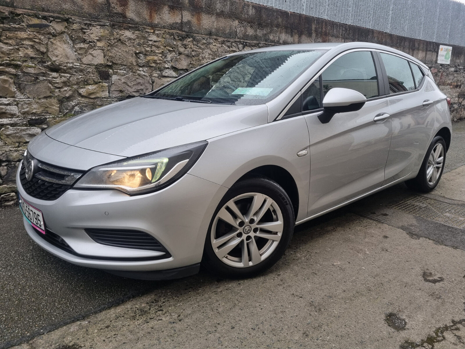 2017 Vauxhall Astra  €5,299