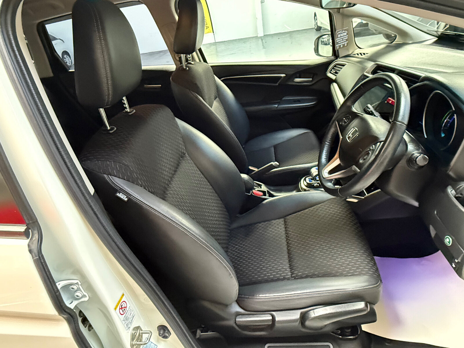 2014 Honda Fit - image 19