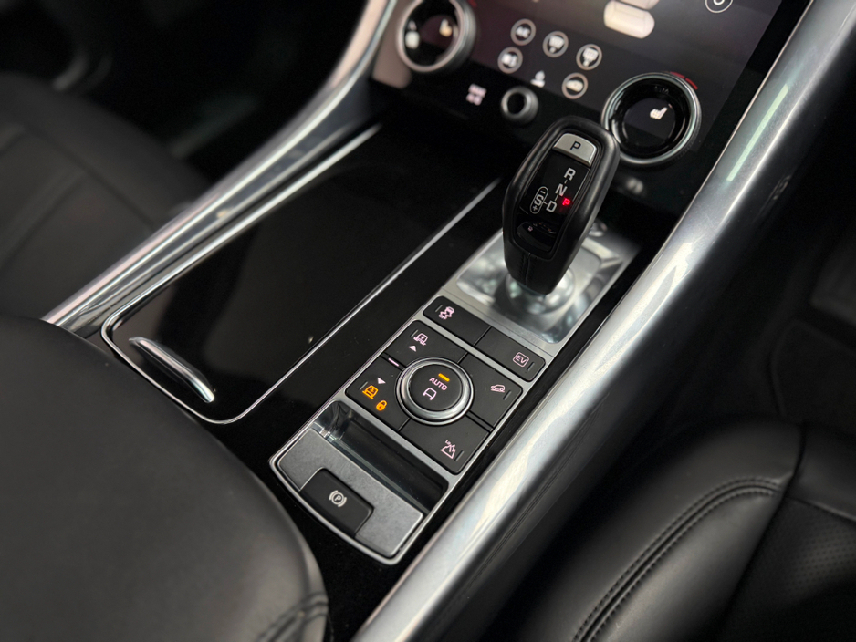 2021 Land Rover Range Rover Sport - image 21