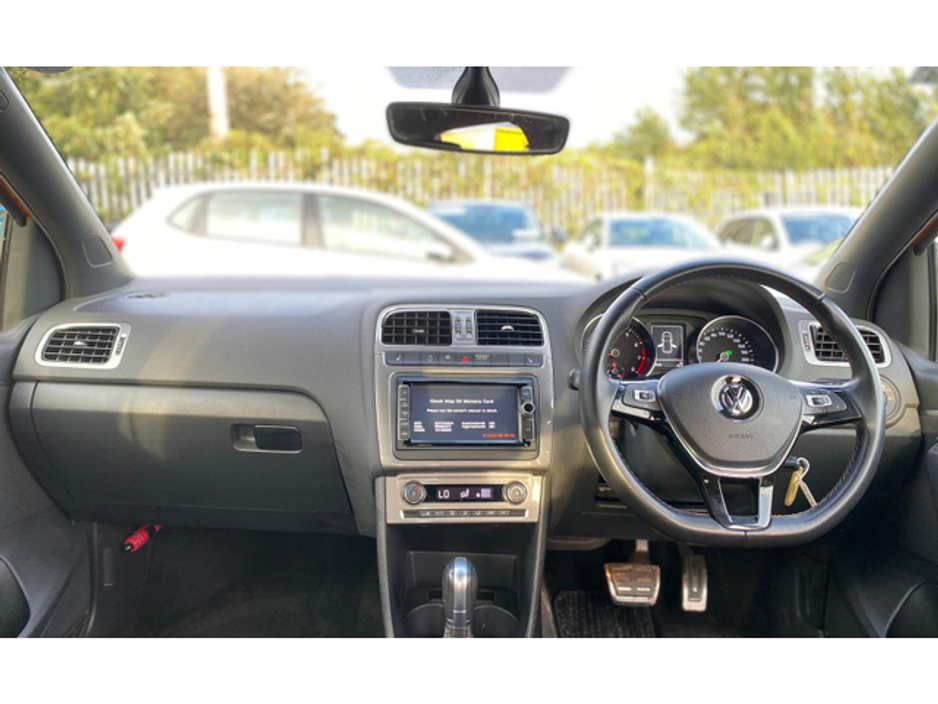 2017 Volkswagen Polo - image 15