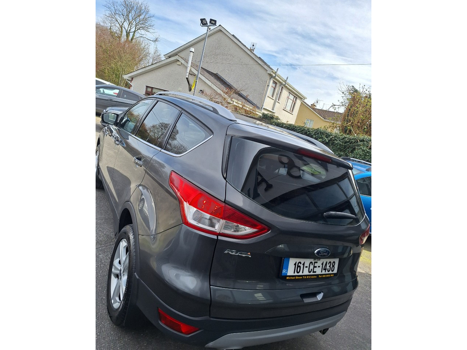 2016 Ford Kuga - image 4