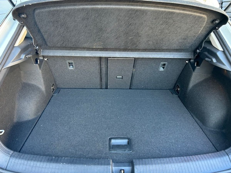 2023 Volkswagen T-Roc 2.0 TDI 116HP Life rear view Camera Low mileage €29,995