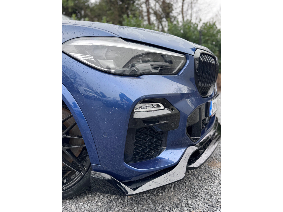 2020 BMW X5 - image 24