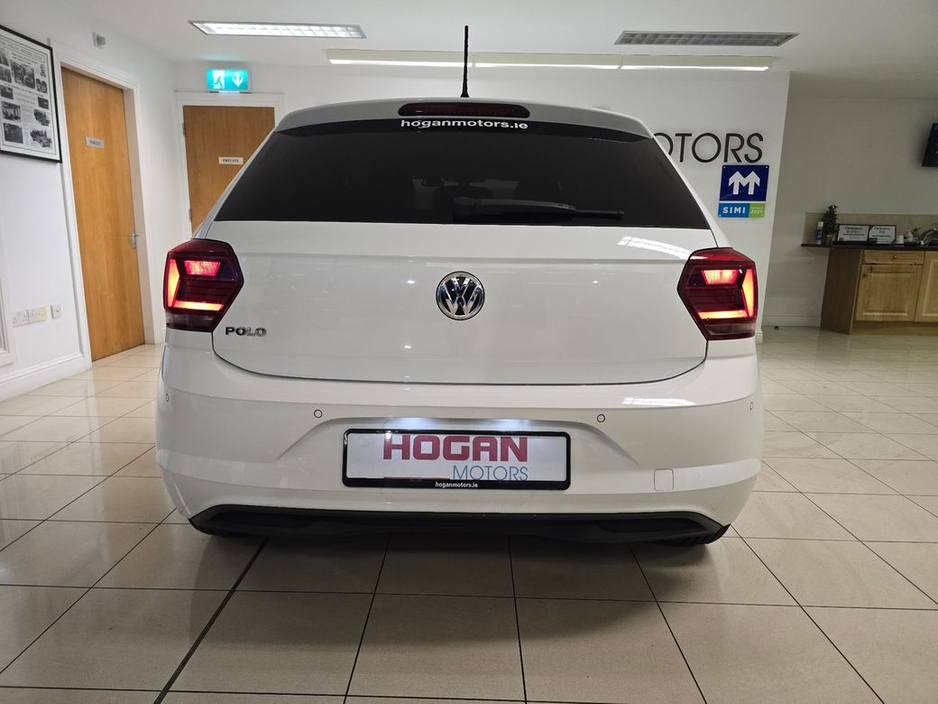 2018 Volkswagen Polo - image 5