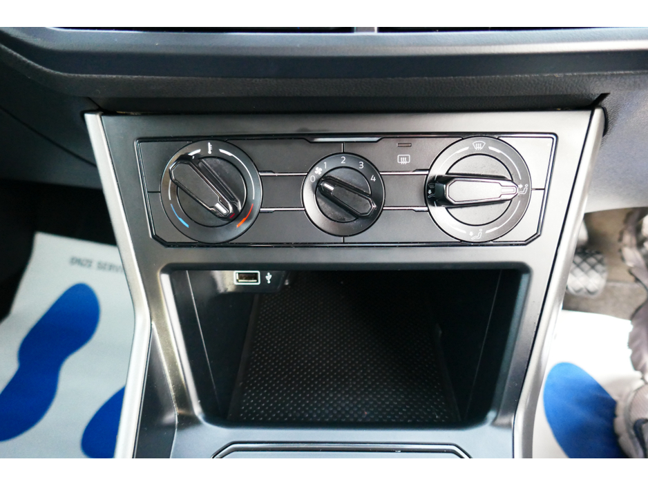 2019 Volkswagen Polo - image 21