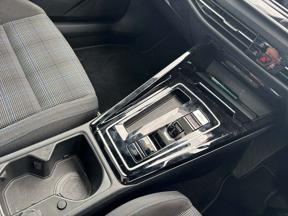 2025 Volkswagen Golf GTE 1.5TSI PHEV 177HP DSG €49,975