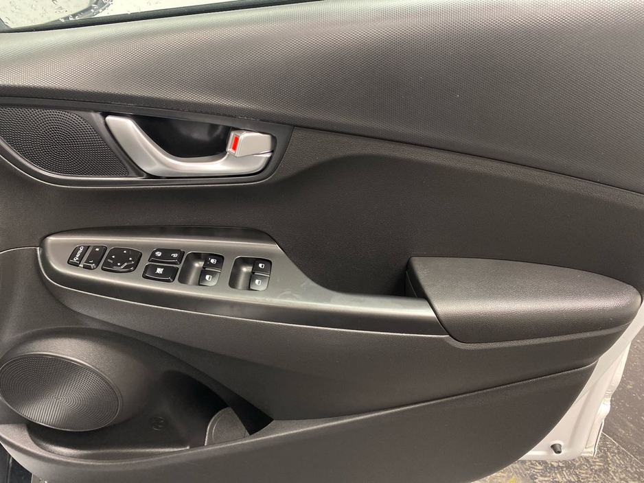 2023 Hyundai Kona Kona EV Executive 39 kWh €17,995