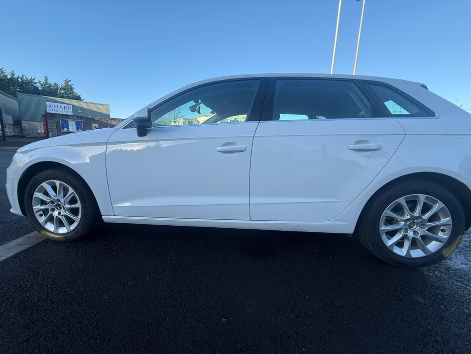 2016 Audi A3 1.4 TFSI €14,500