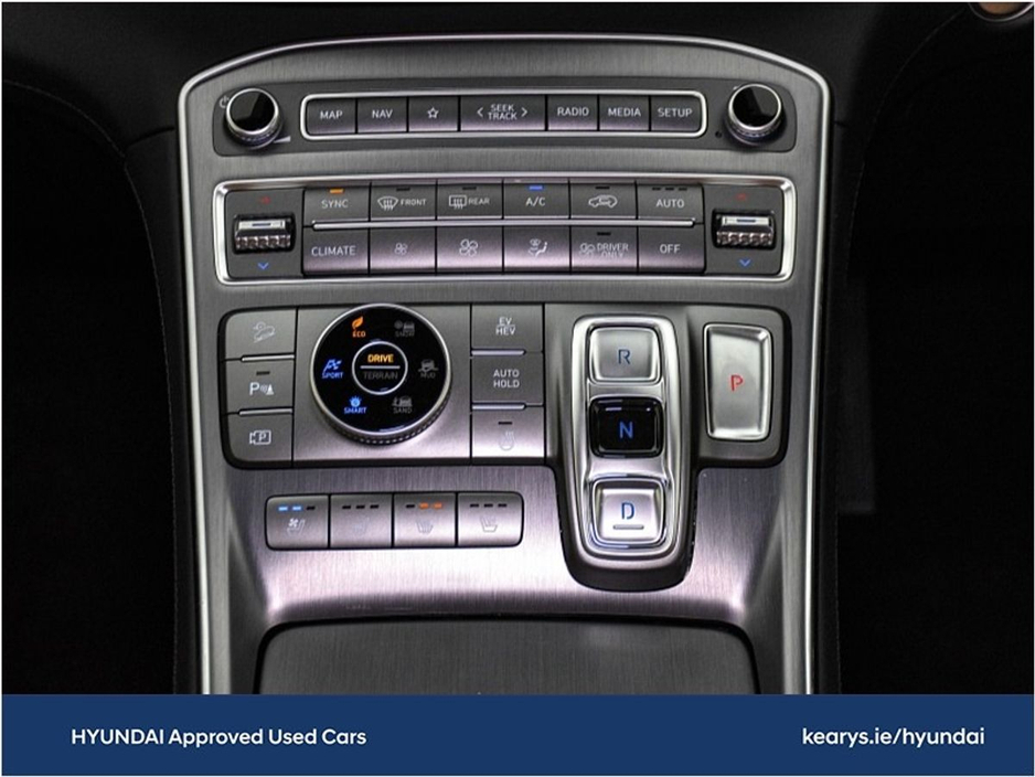 2023 Hyundai Santa Fe 1.6 PHEV 4WD Premium Auto €49,845